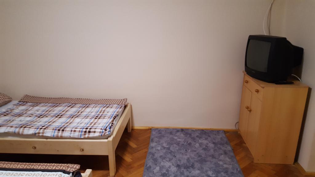 M&M Apartman Tiszafüred エクステリア 写真